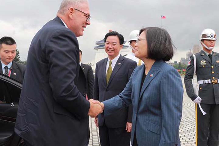 President Tsai Ing-wen with Prime Minister Allen Chastanet during Prime Minister Chastanet's official visit to Taiwan in October 2018